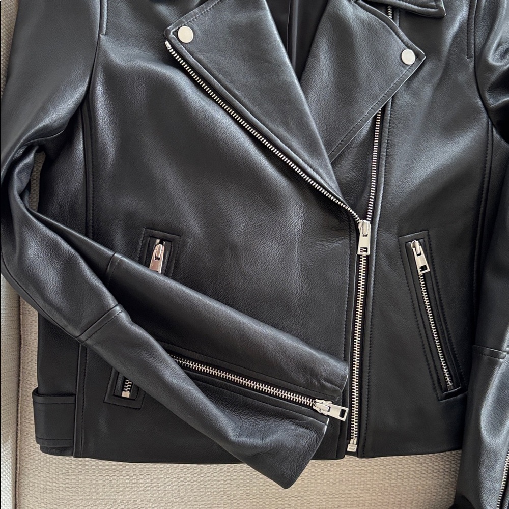 NWT Theory Moto Black Biker Grain Lamb Leather Jacket with Silver Accents Size M - Picture 6 of 16